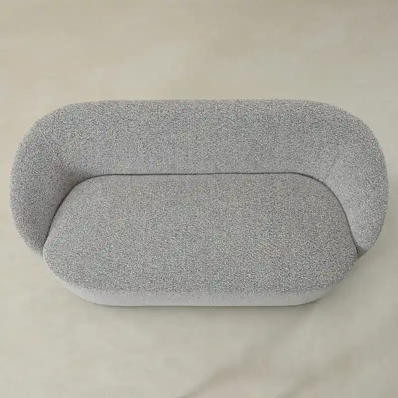 Causeuse rembourrée avec accoudoirs évasés et pieds réglables, 68"L