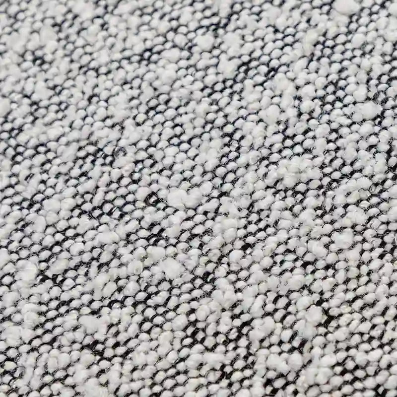 Causeuse rembourrée avec accoudoirs évasés et pieds réglables, 68"L