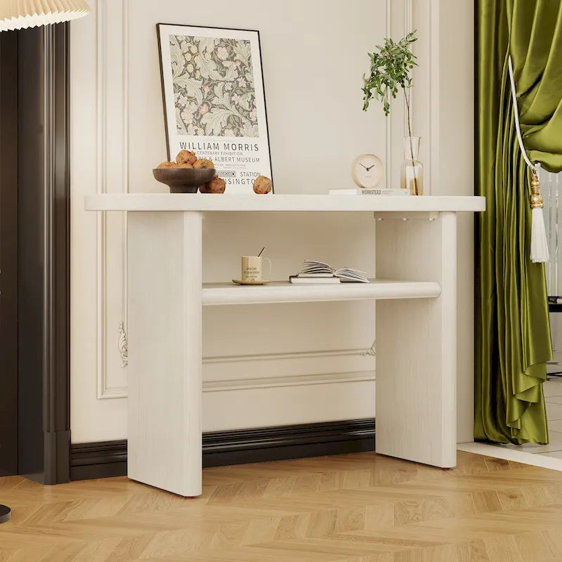 Console minimaliste avec bords arrondis et étagère inférieure